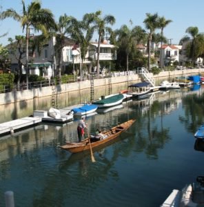 Naples Island gondolier california