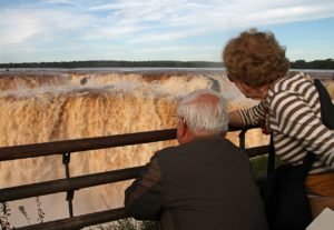 retired couple at Niagra falls